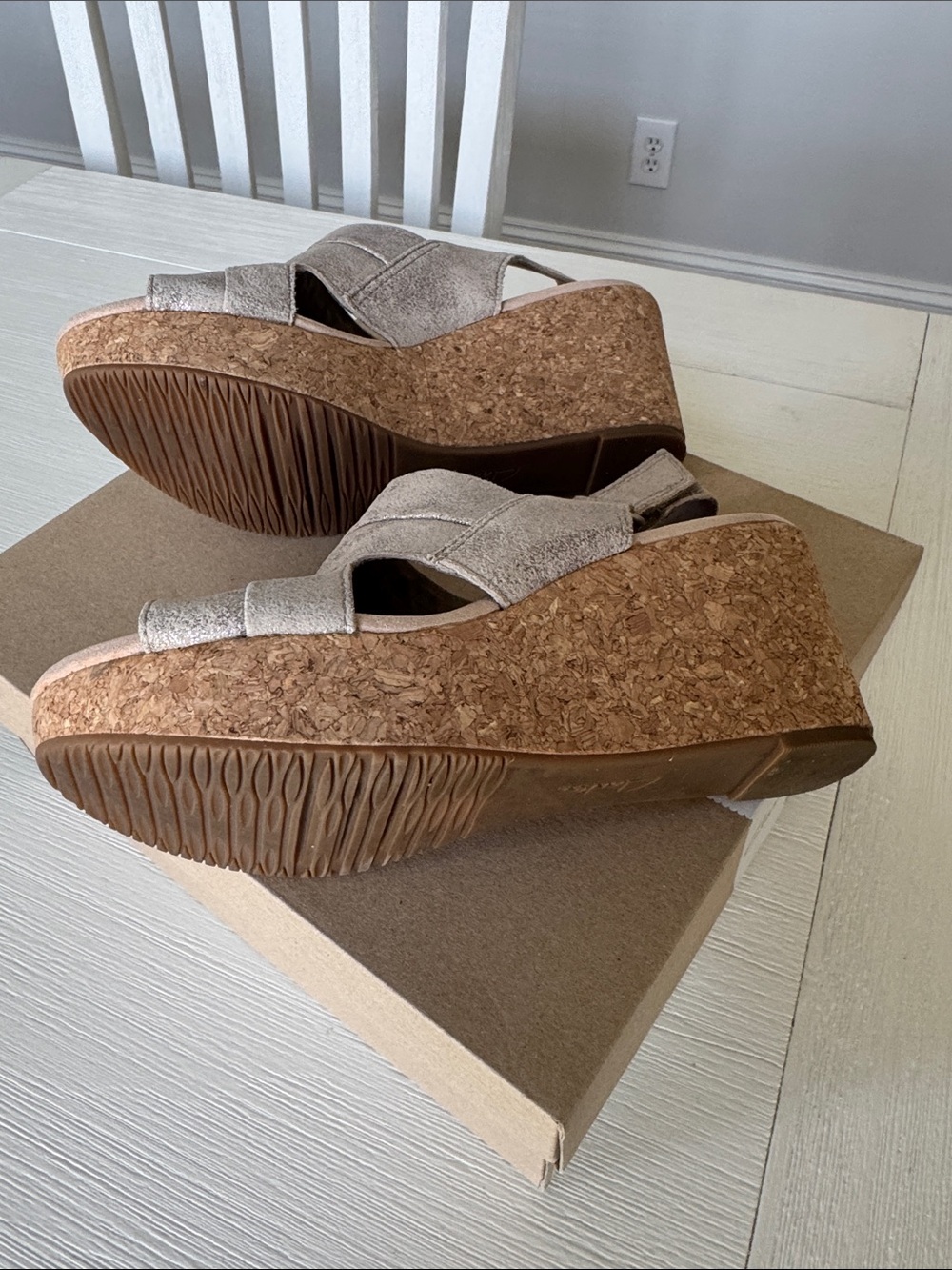 Clark’s Annadel Ivory Pewter sandals - Picture 6 of 9